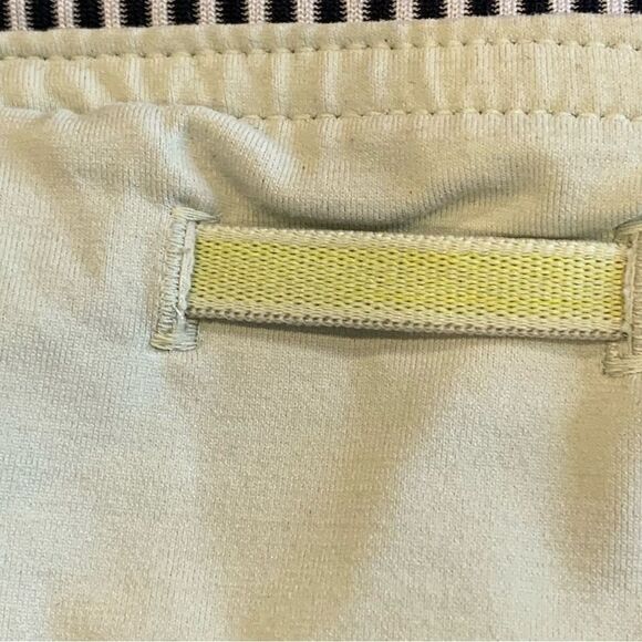 Lululemon Speed Short *4-way Stretch Blurry Belle Multi/Tink Stripe Size 6 - Picture 8 of 10